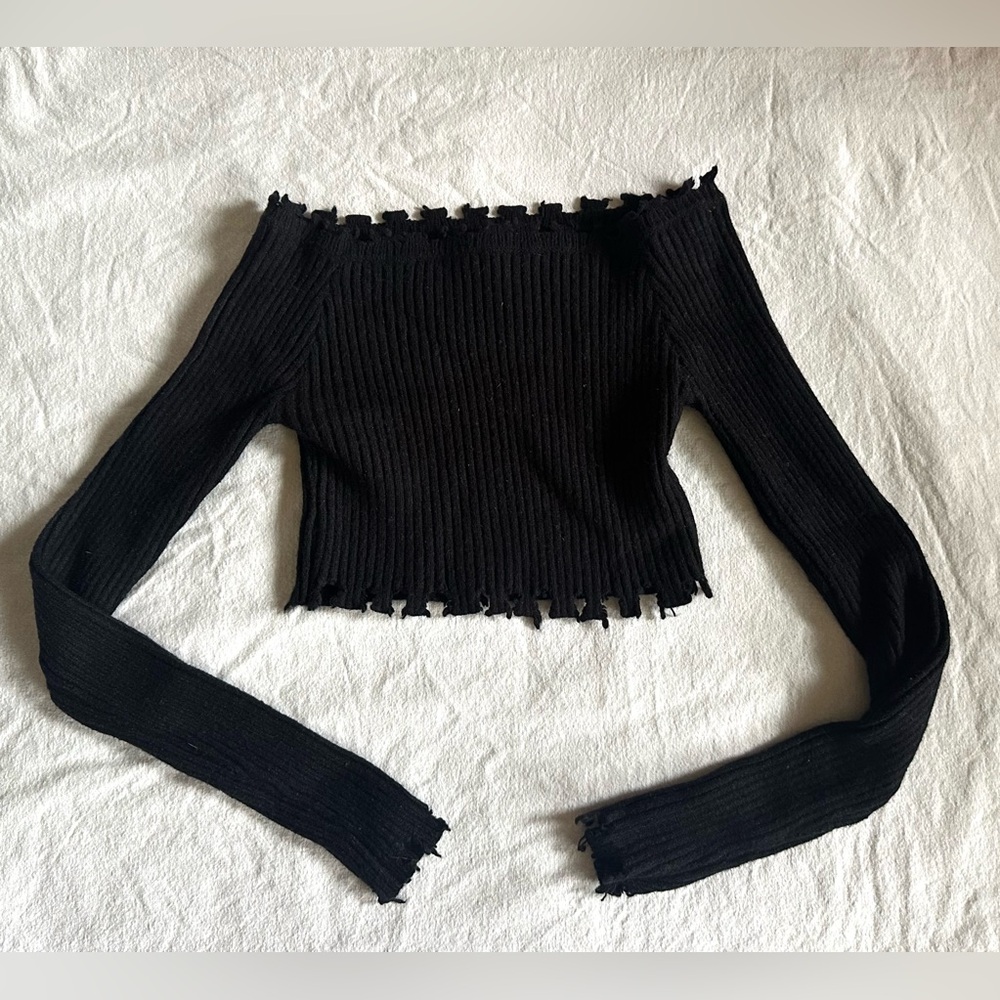 Hot & Delicious Black Off-Shoulder Ribbed Crop Top